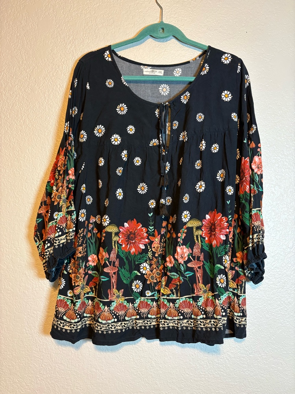 Natural Life Women’s Maribel Top Blouse Rayon in Black Floral Mushroom XXL